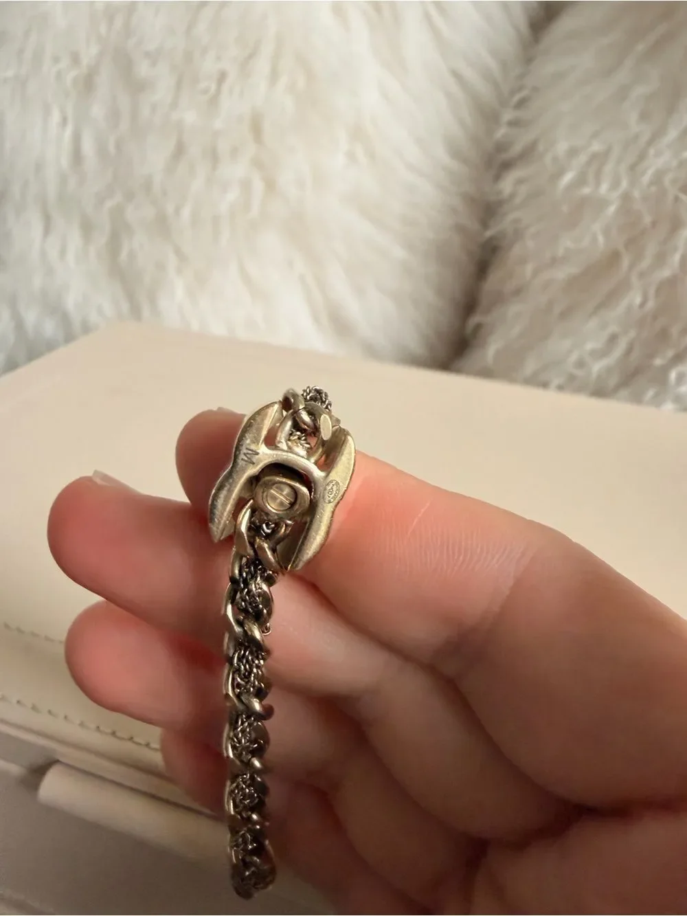 chanel turnlock bracelet size m
